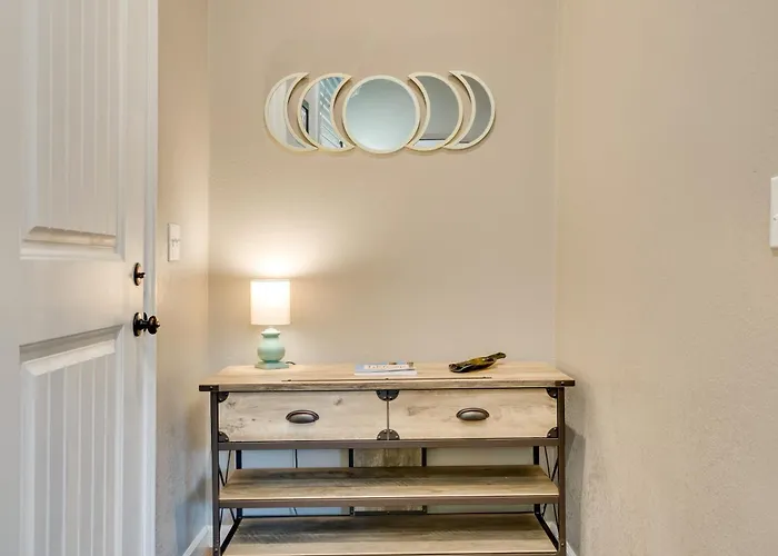 Walk To Wineries: Wine Country Retreat! Holiday home *