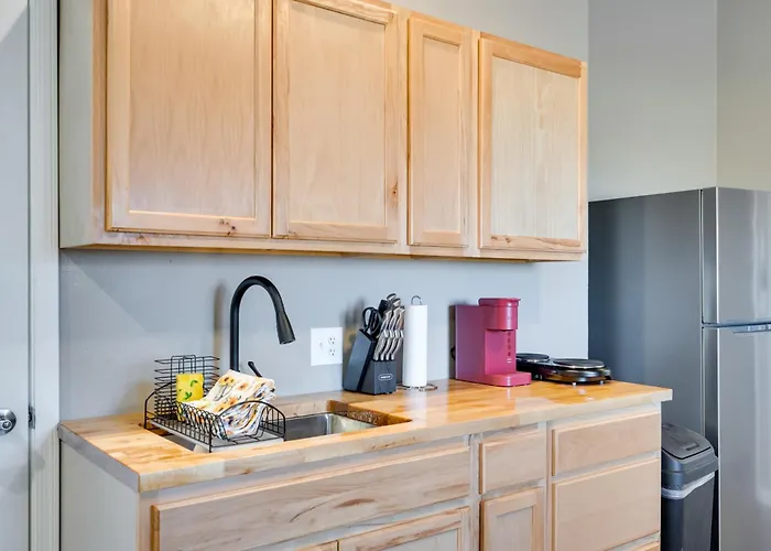 Walk To Wineries: Wine Country Retreat!